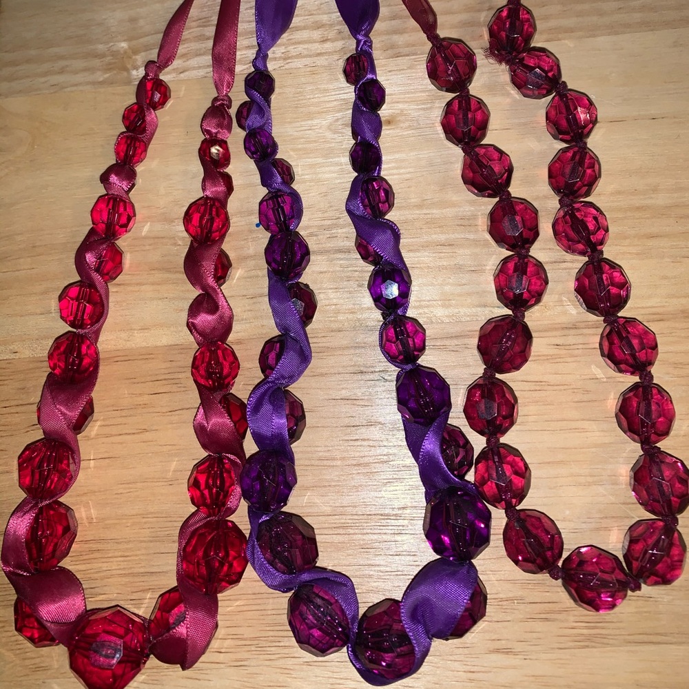 Set of 3 beaded necklaces
